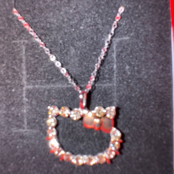 WG helle kitty Pendant Necklace